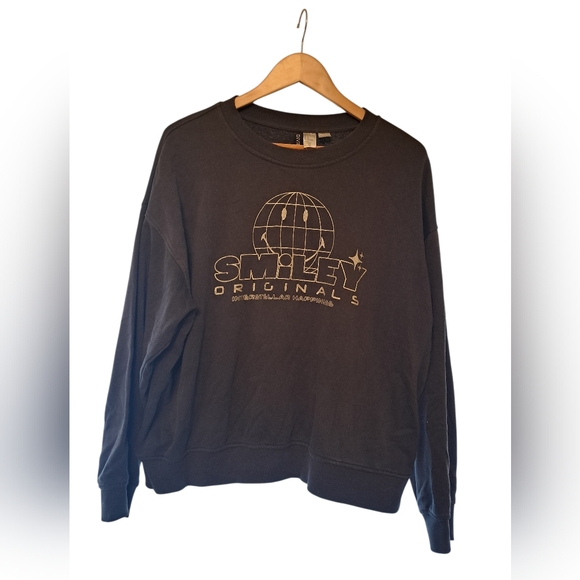 H&M Tops - H&M "Smiley Originals Interstellar Happiness" sweatshirt